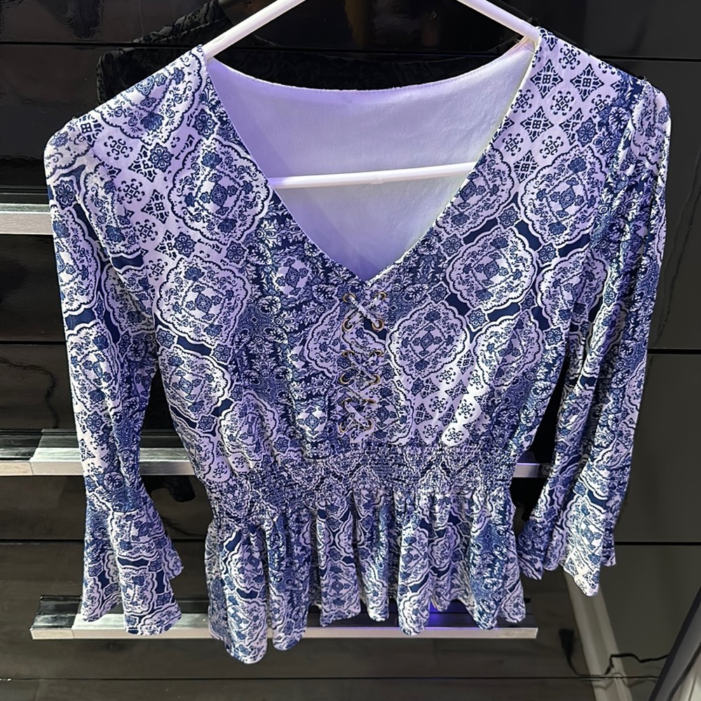Blue shirt with bell sleeves